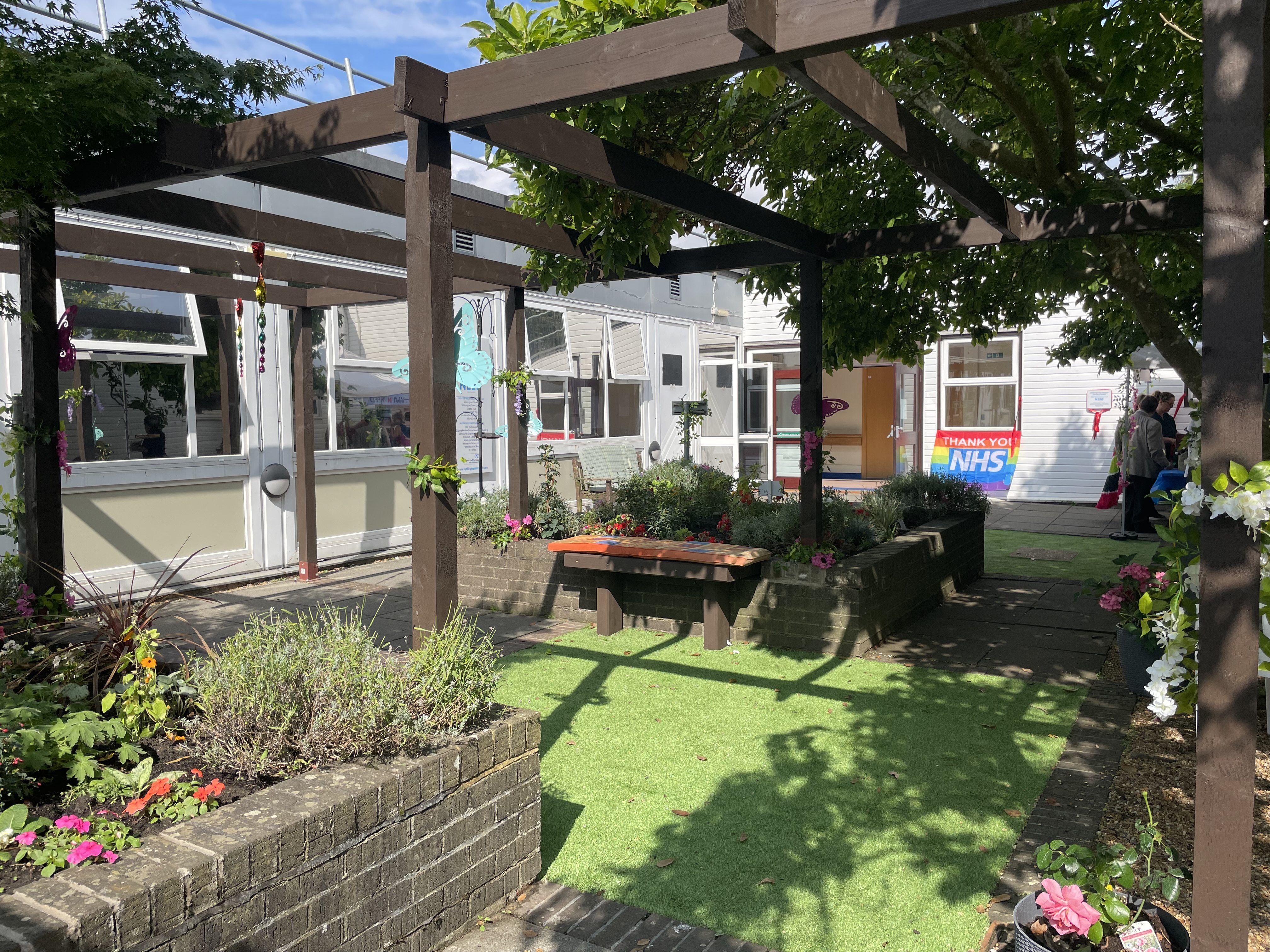 Wokingham Hospital sensory garden in sunshine