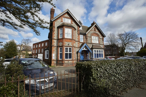 The outside of Erleigh Road clinic